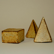 ピラミッド - KAUNIS
